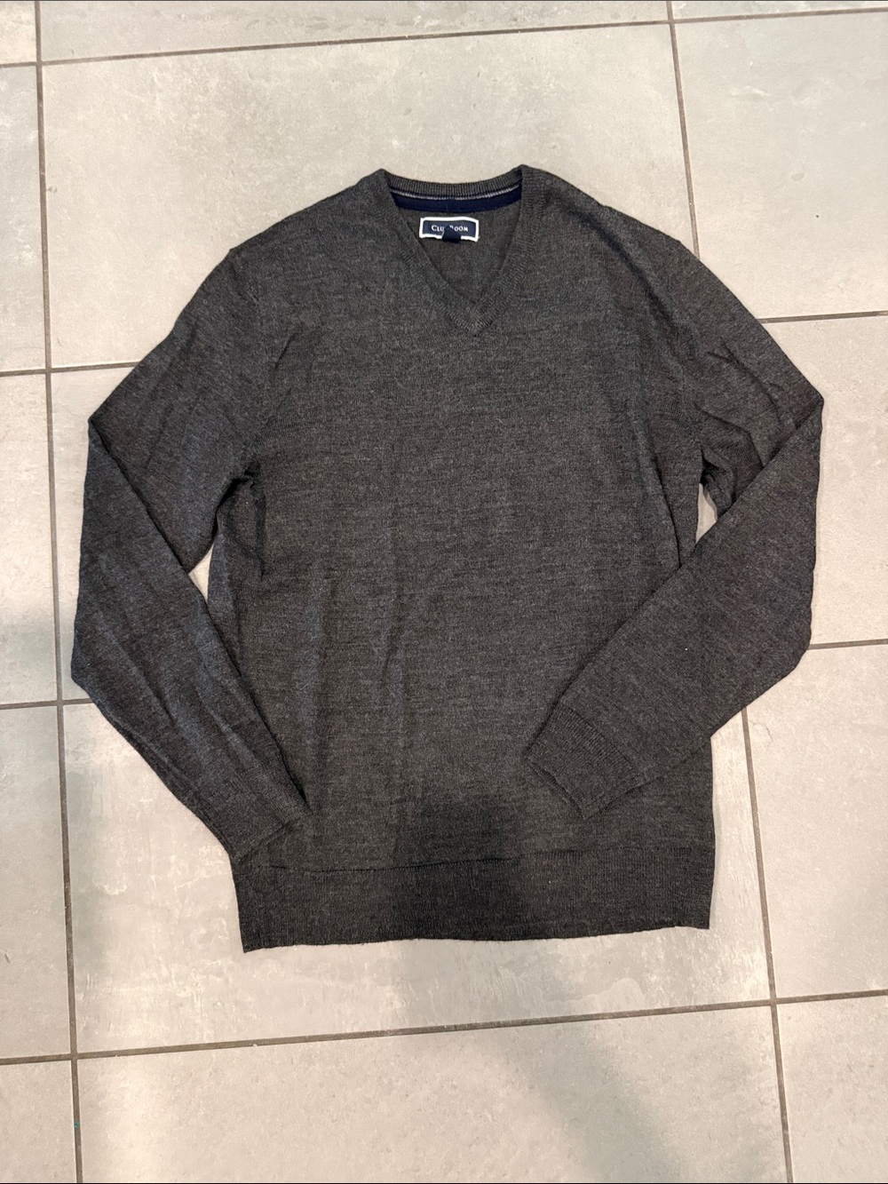 Club Monaco Men's Charcoal V-Neck Sweater